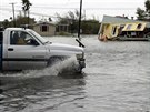Hurikán Harvey za sebou nechal v texaském mst Aransas Pass trosky a zaplavené...