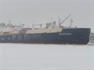 Globální oteplování devastuje Arktidu. Ruský tanker proplul bez ledoborce