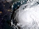 Hurikán Harvey míí k Texasu. Podle meteorolog bude ivotu nebezpený