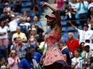 Amerianka Venus Williamsová slaví postup do druhého kola US Open.