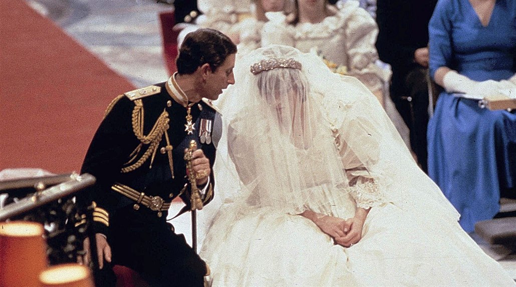 Britský princ Charles a Diana Spencerová se vzali 29. července 1981.