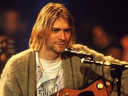 Kurt Cobain v po�adu MTV Unplugged v roce 1993