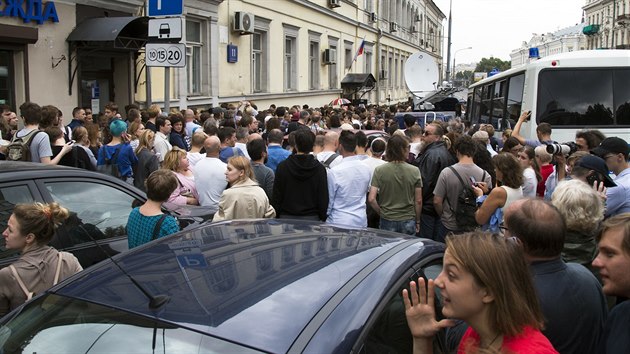 Protest proti zatčení ruského režiséra Kirilla Serebrennikova v Moskvě (23. srpna 2017)