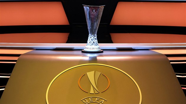 KDO JI ZSK? V Monaku se losovaly zkladn skupiny Evropsk ligy. Hrt se bude o tuhle trofej.