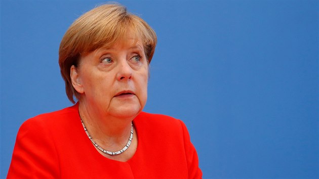 Nmeck kanclka Angela Merkelov vystoupila na tradin velk letn tiskov konferenci (29. srpna 2017)