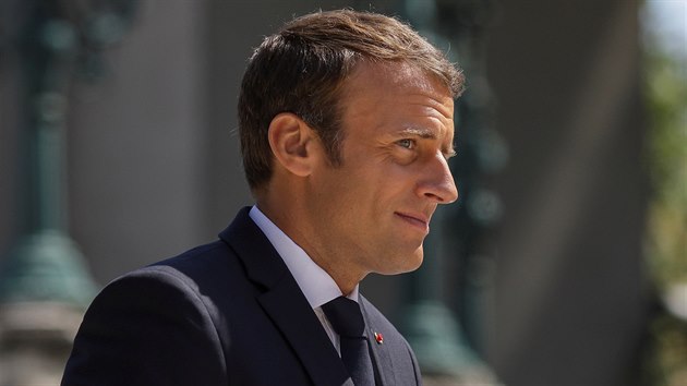 Francouzsk prezident Emmanuel Macron pijel do Bukureti za rumunskm prezidentem Klausem Iohannisem. (24. srpna 2017)
