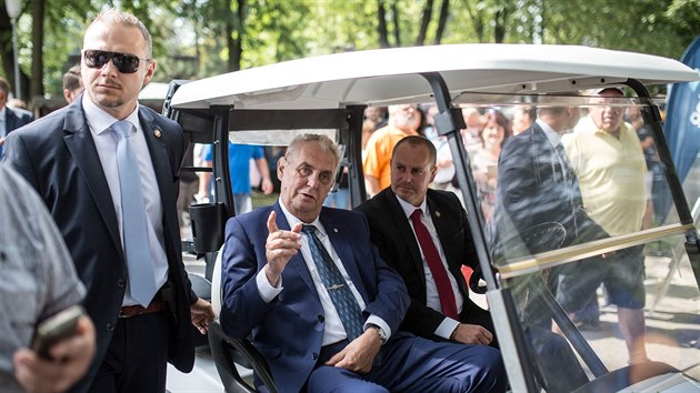 Prezident Milo Zeman navtvil agrosalon Zem ivitelka v eskch Budjovicch.