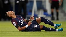 Brazilský fotbalista Neymar v dresu PSG bhem zápasu proti Toulouse.