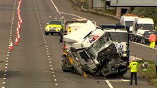 Osm mrtvých a tyi zranné si vyádala dopravní nehoda na britské dálnici M1
