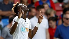 STELEC. Tammy Abraham ze Swansea se prosadil v zápase anglické ligy na hiti...