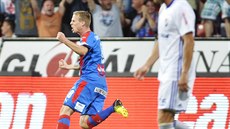 David Limberský z Plzn slaví gól v zápase s Baníkem Ostrava.