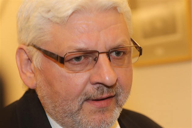 Jako zájemce o členství v Radě ČT vystupuje vyšetřovatel kauzy Čapí hnízdo