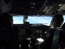 V kabině. V kokpitu amerického tankeru KC-135