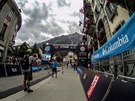 Z cel rodiny zvod Columbie Ultra Trail du Mont Blanc startuje v Chamonix...