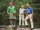 Princ Charles se syny Harrym a Williamem v televizním dokumentu Diana  sedm...
