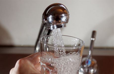 Výzkumníci odebrali 159 vzork kohoutkové vody.