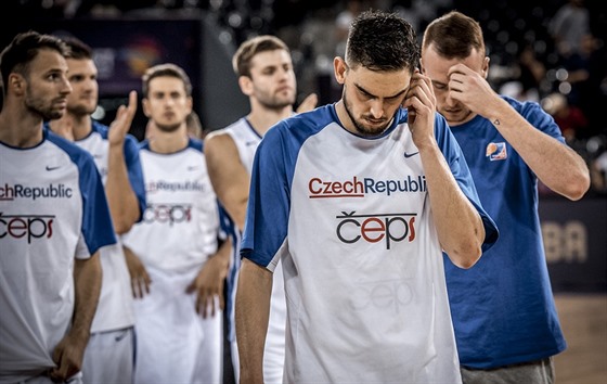 esk basketbalista Tom Satoransk se svmi spoluhri polyk zklamn po...