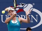 AMERICKÁ RANAKA. Coco Vandewegheová zahrává forhend v osmifinále US Open proti...