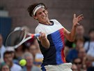 V MAXIMÁLNÍ RYCHLOSTI. Dominic Thiem zahrává forhend v osmifinále US Open s...