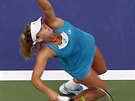 Americká tenistka Coco Vandewegheová podává ve tvrtfinále US Open proti...