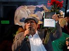 Lídr FARC Rodrigo Londono pi oslav zaloení nové strany v Bogot (1. záí...