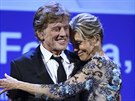 Robert Redford a Jane Fondová na festivalu v Benátkách (1. záí 2017)