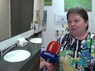 Jaroslava miluje své záchody. Lidé ji zahrnují dary