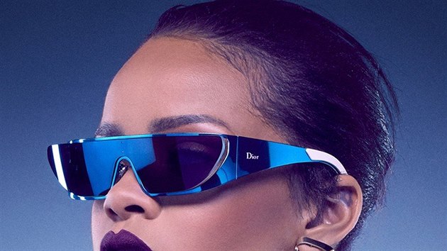 Kolekce slunečních brýlí pro značku Dior z roku 2016.