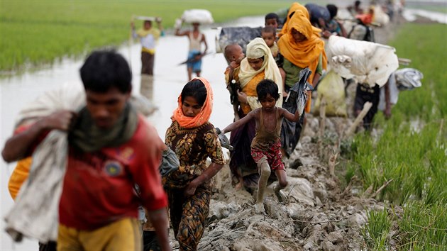 Hranice Banglade a Barmy pely od srpna desetitisce Rohing. (3. z 2017)