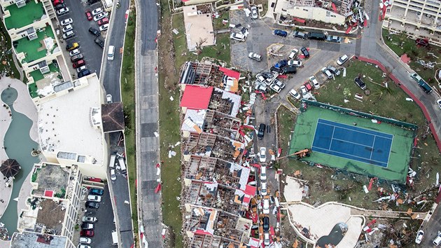 Ostrov Svatý Martin zpustošil hurikán Irma. (6. září 2017)