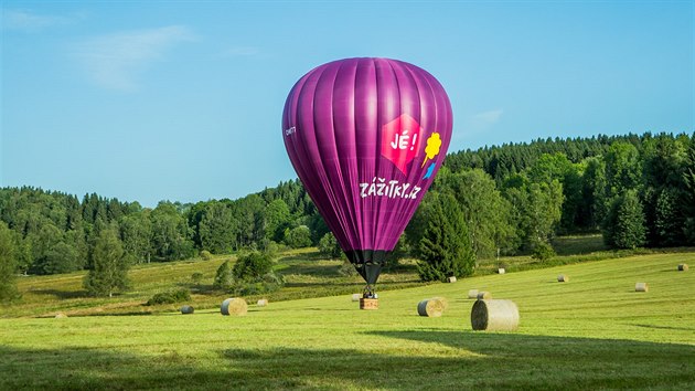 Dva balony odstartovaly z Doln Vltavice a dosedly za Kyselovem pobl hranic s Rakouskem.