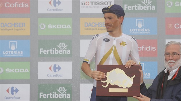 S CENOU PRO VÍTĚZE. Stefan Denifl slaví etapový triumf na Vueltě.