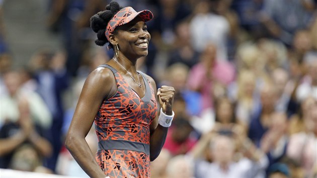 astn. Amerianka Venus Williamsov prv postoupila do semifinle US Open.