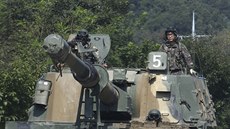 Vojenské cviení v Jiní Koreji. (4. 9. 2017)
