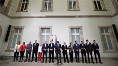 Zástupci katalánských poslanc po podpisu zákona o referendu o nezávislosti na...