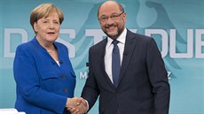 Angela Merkelová a Martin Schulz v televizní debatě před zářijovými volbami (3....