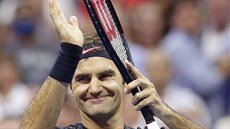 PRÁCE ODVEDENA. Roger Federer slaví postup do tvrtfinále US Open pes Philippa...