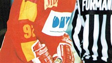 výcarský fanouek Chris Habegger objevil Duklu na Spengler Cupu v roce 1982. Jihlavskému hokejovému týmu zaal fandit a kvli nmu se nauil i esky.