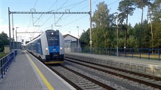 Po 160 letech vypadají tra i lokomotivy na trase mezi Pardubicemi a Jaromí...