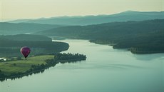 Dva balony odstartovaly z Dolní Vltavice a dosedly za Kyselovem poblí hranic s...