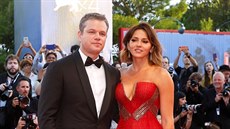 Matt Damon a jeho žena Luciana na festivalu v Benátkách (30. srpna 2017)