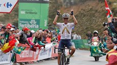 Stefan Denifl slaví své první vítzství na Grand Tour. Ovládl sedmnáctou etapu...
