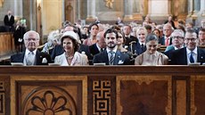 védský král Carl XVI. Gustaf, královna Silvia, princ Carl Philip, korunní...