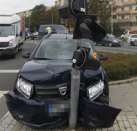 Nehoda se stala na kiovatce ulic Velkomoravská a Rooseveltova.