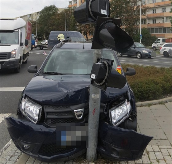 Nehoda se stala na kiovatce ulic Velkomoravská a Rooseveltova.