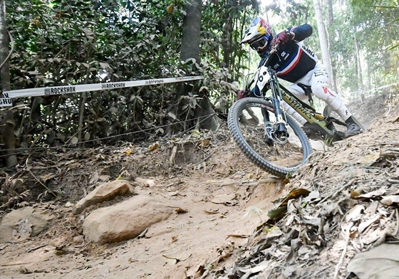 Francouzský cyklista Loic Bruni se stal mistrem svta ve sjezdu.