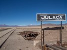 Polooputná vesnice Julaca mla skoro a westernový nádech.