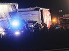 Smrtelná dopravní nehoda dvou kamion na dálnici D5 u Ejpovic (11. záí 2017)