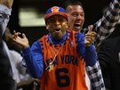 Spike Lee, skalní fanouek NY Knicks, se v posledních msících nechává v...