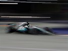 Lewis Hamilton bhem kvalifikace na Velkopu cenu Singapuru